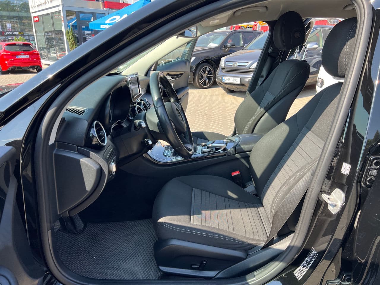 2016 Mercedes C 200 — Miniatură 5