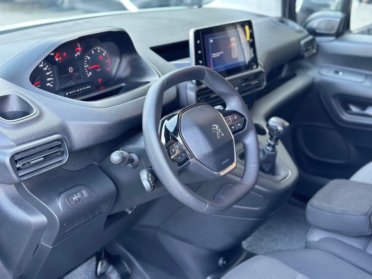 2022 Peugeot Partner — Miniatură 9