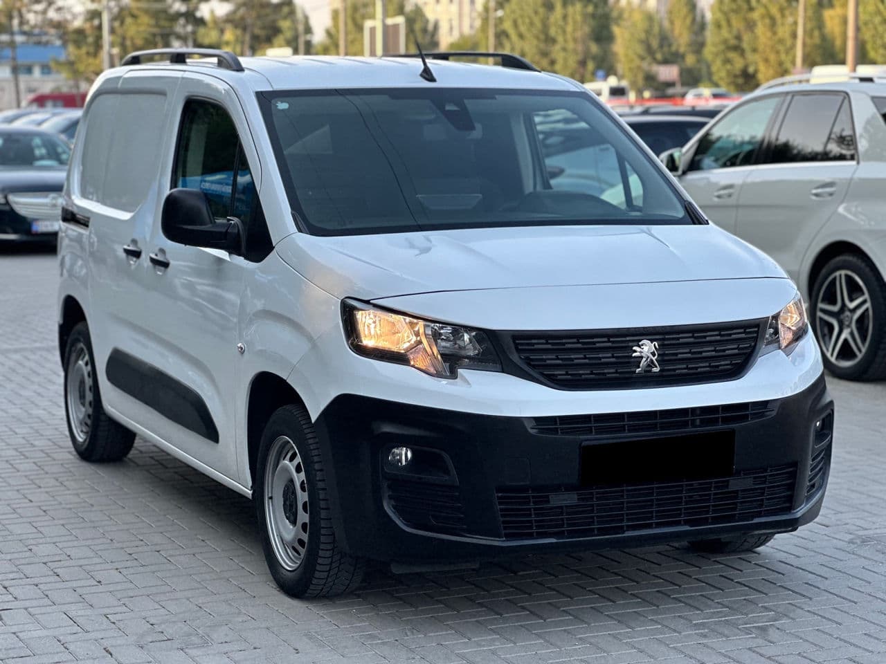2022 Peugeot Partner — Miniatură 3