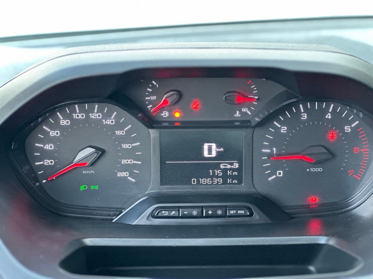 2022 Peugeot Partner — Miniatură 10