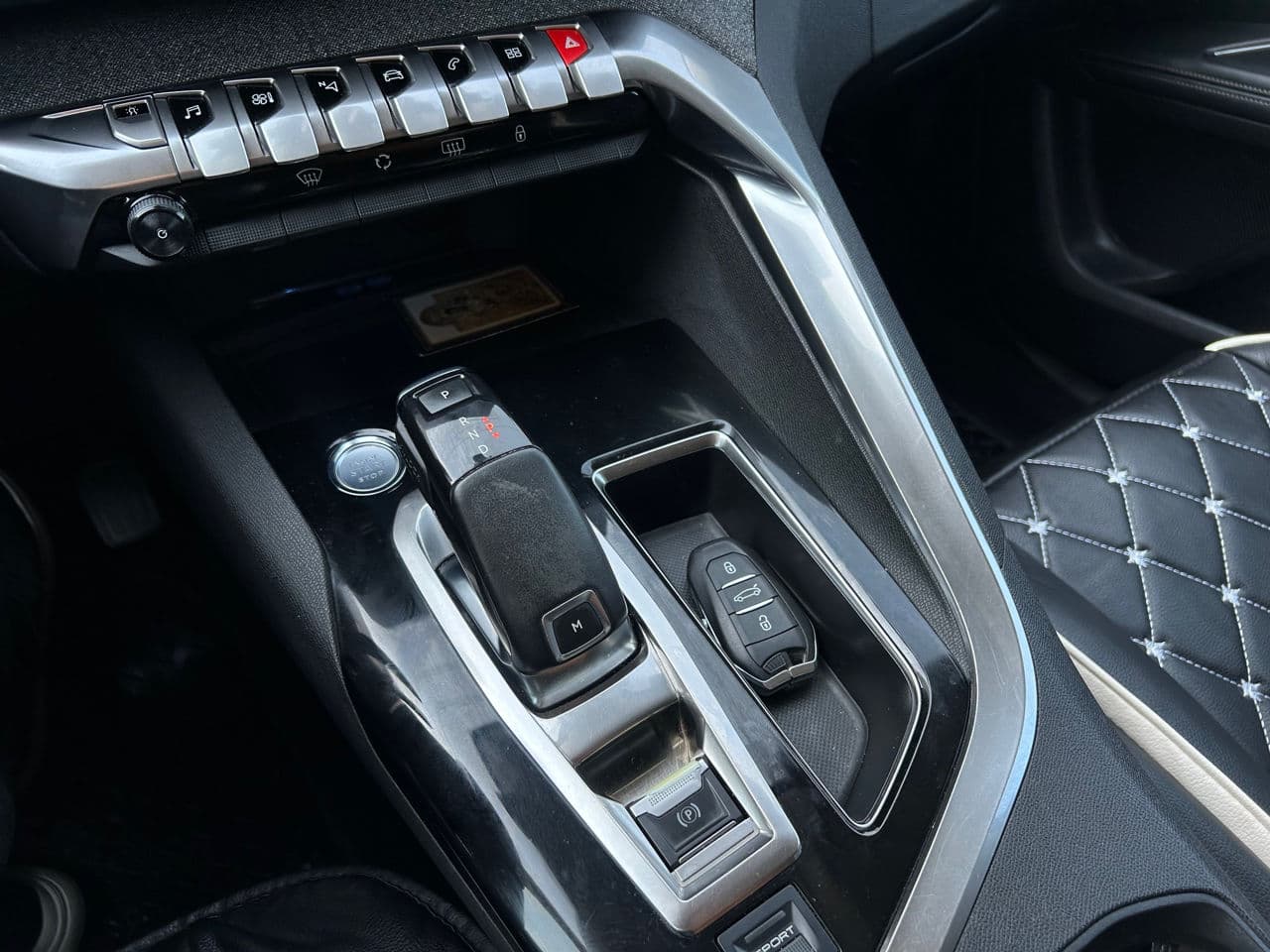 2018 Peugeot 5008 — Miniatură 16