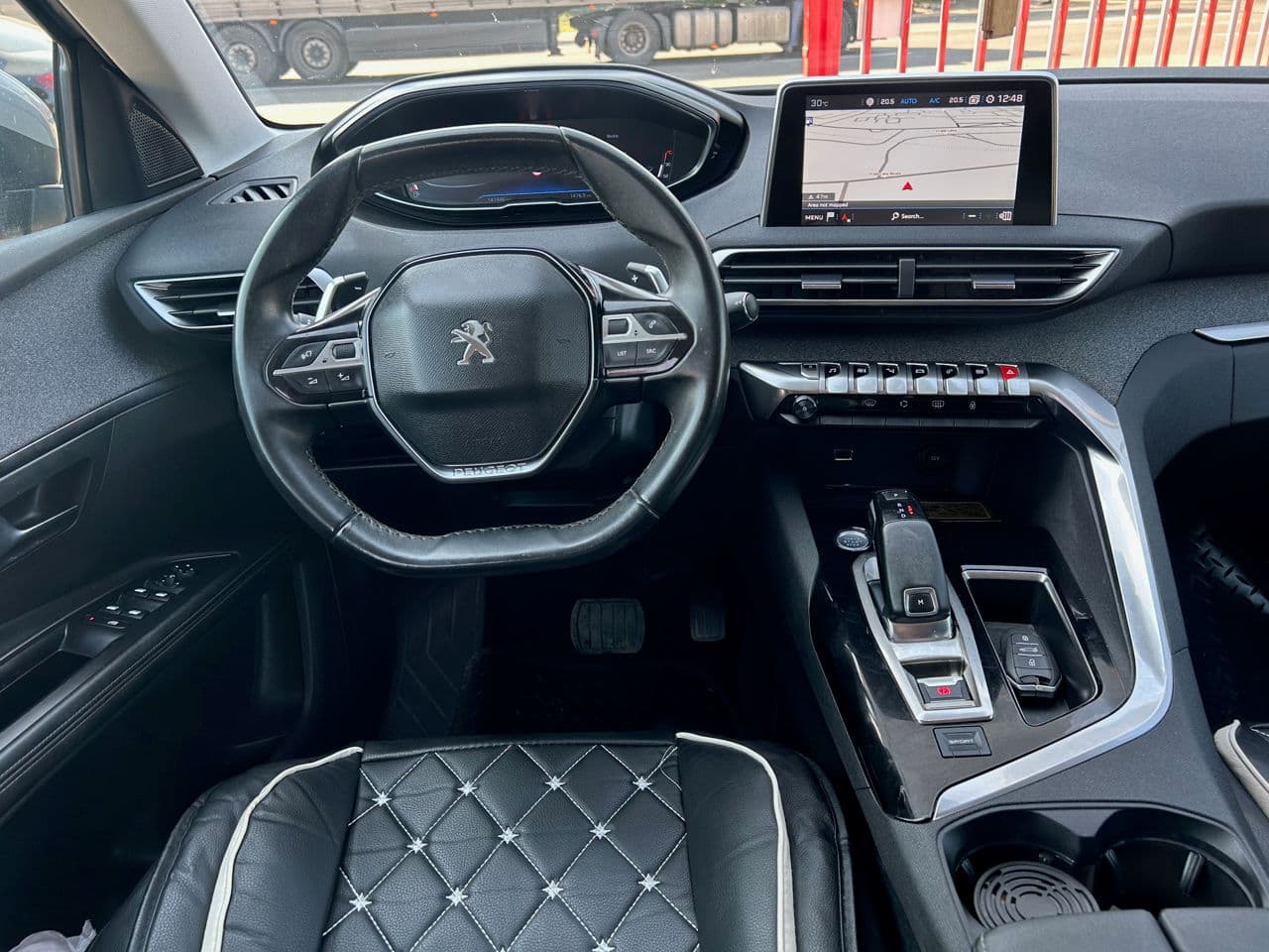 2018 Peugeot 5008 — Miniatură 9