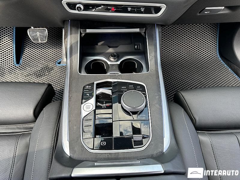 BMW X7 4.0d 2023 — Миниатюра 18