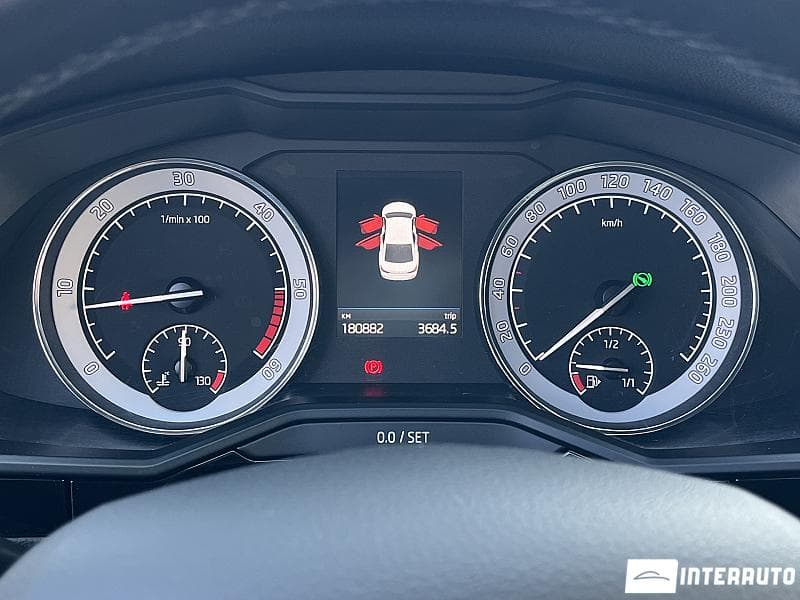Skoda Superb 2018 — Миниатюра 14