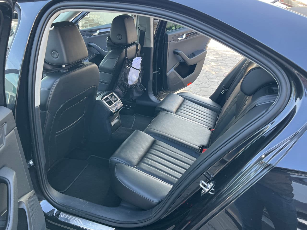 Skoda Superb 2018 — Миниатюра 21