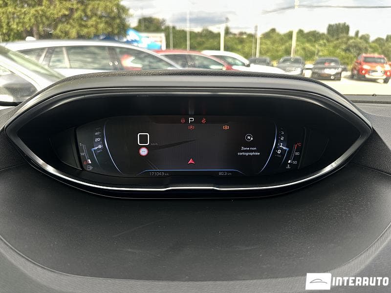 2020 Peugeot 5008 — Miniatură 8