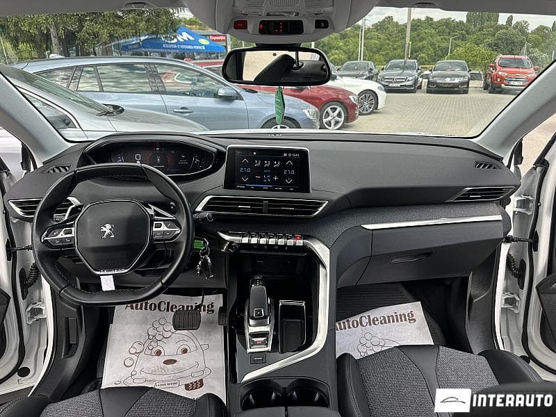2020 Peugeot 5008 — Miniatură 6
