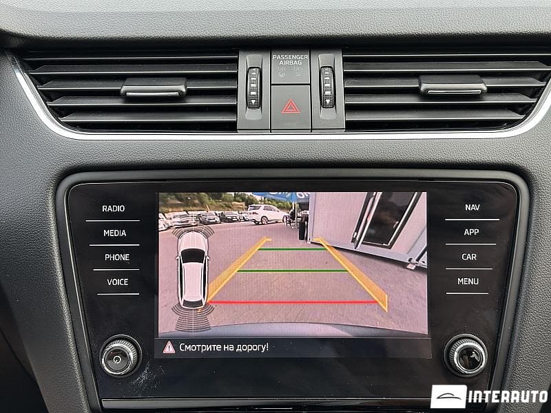 2019 Skoda Octavia — Miniatură 9