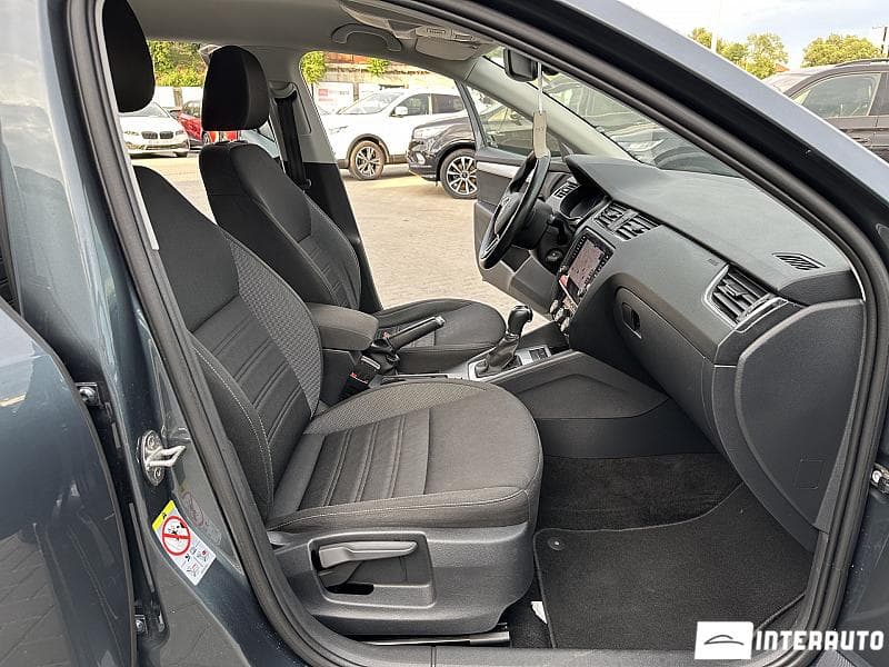 2019 Skoda Octavia — Miniatură 14
