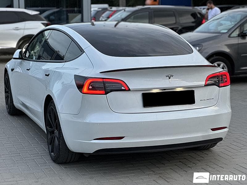 2020 Tesla Model 3 — Miniatură 2