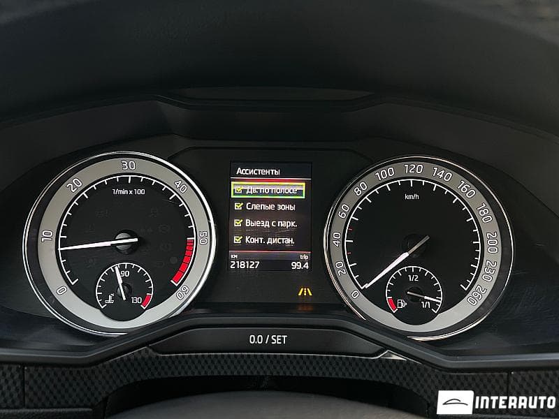2018 Skoda Superb — Miniatură 13