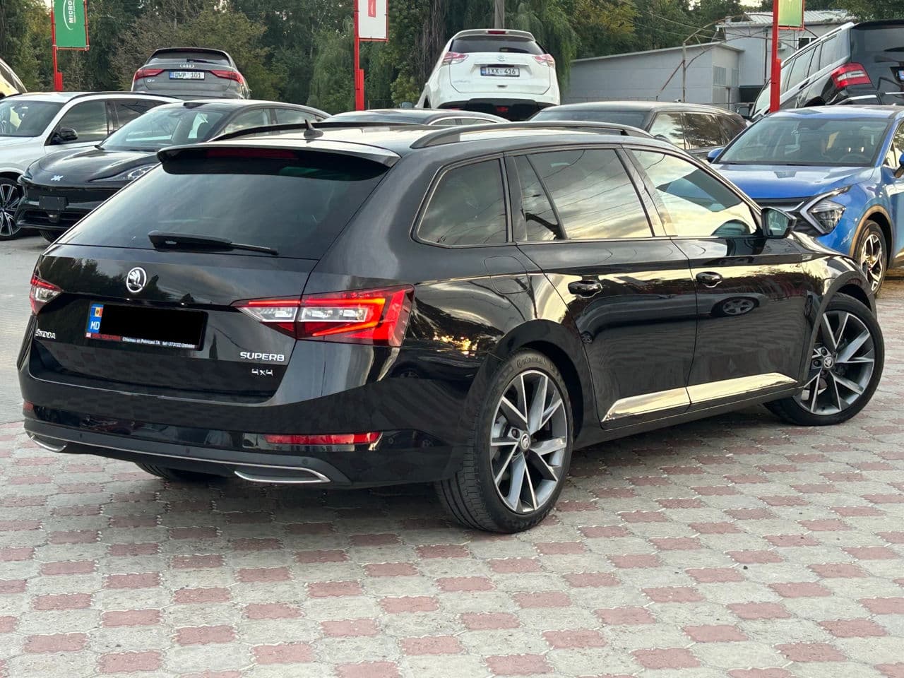2018 Skoda Superb — Miniatură 3