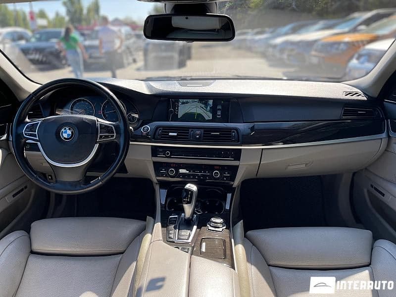 2011 BMW 528 — Miniatură 13