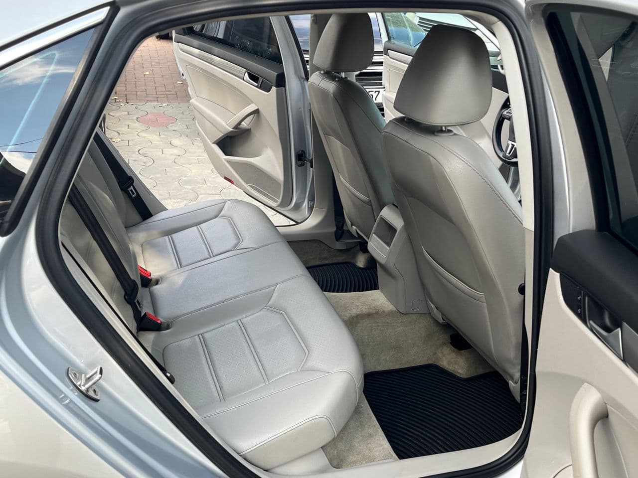 2015 Volkswagen Passat — Miniatură 8