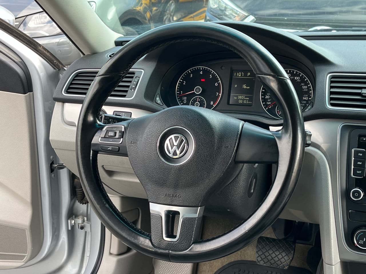 2015 Volkswagen Passat — Miniatură 10