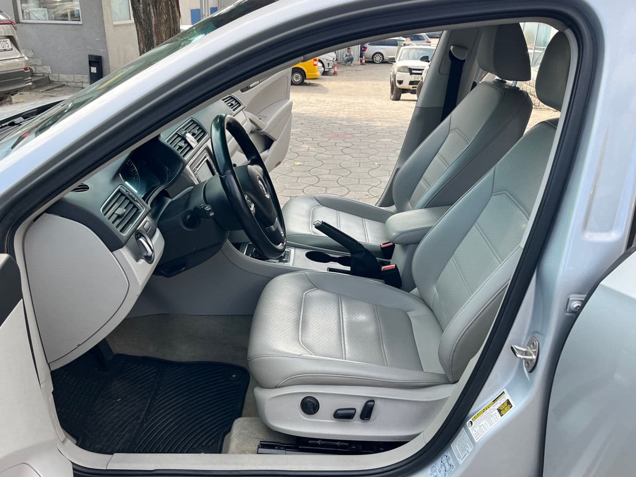 2015 Volkswagen Passat — Miniatură 5