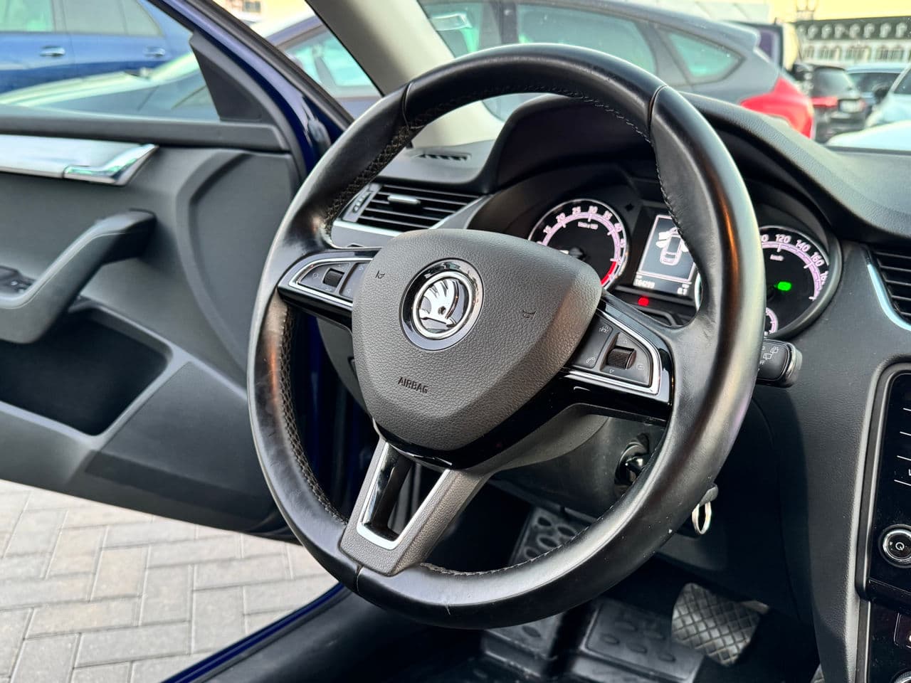 2017 Skoda Octavia — Miniatură 7