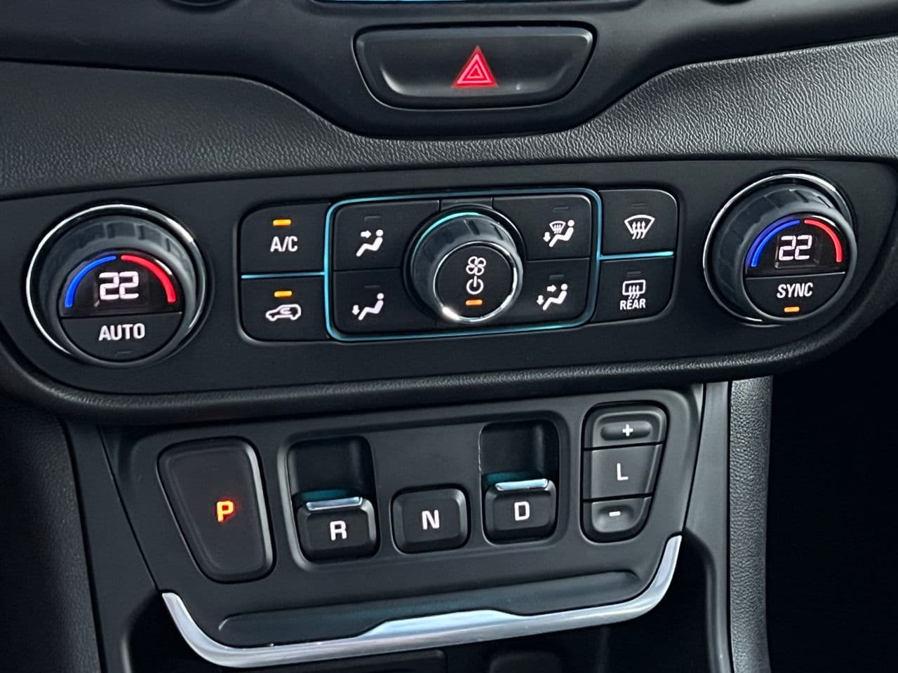 2017 GMC Terrain — Miniatură 10