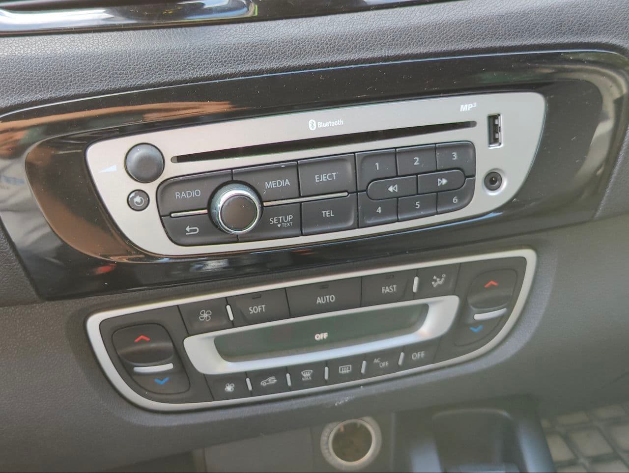 Renault Grand Scenic 2012 — Миниатюра 14