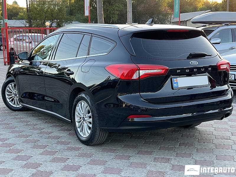 2018 Ford Focus — Miniatură 3