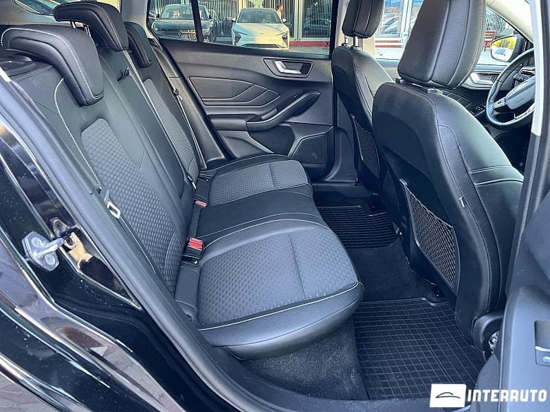 2018 Ford Focus — Miniatură 21