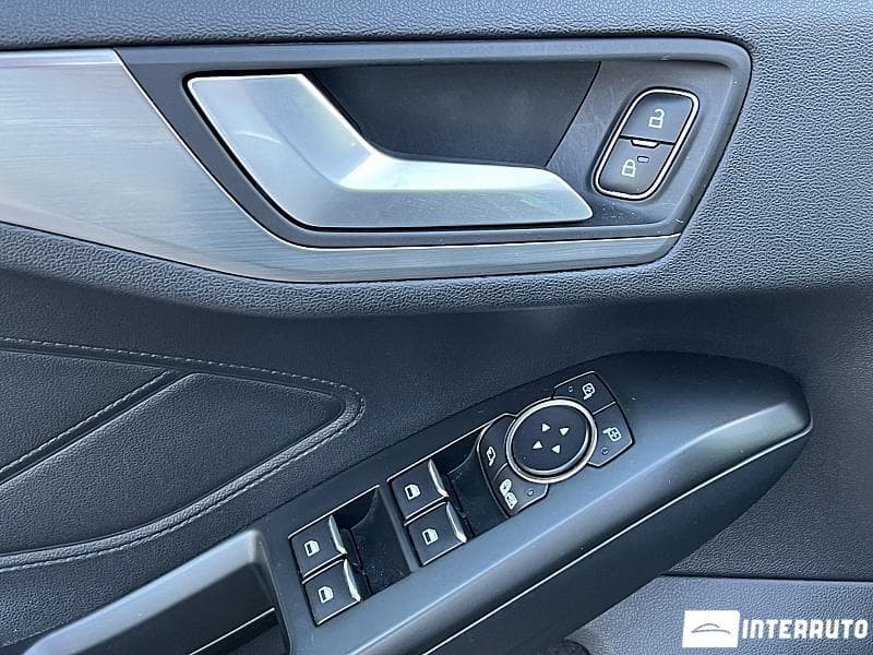 2018 Ford Focus — Miniatură 14