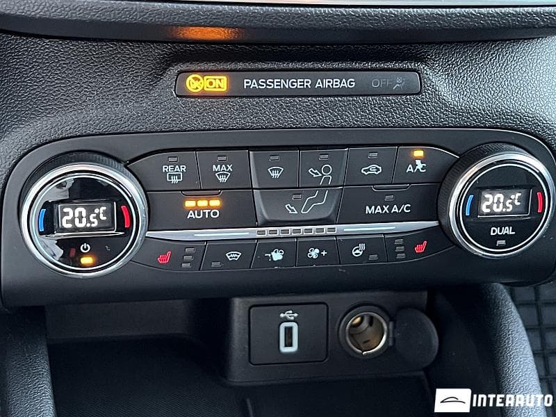 2018 Ford Focus — Miniatură 12
