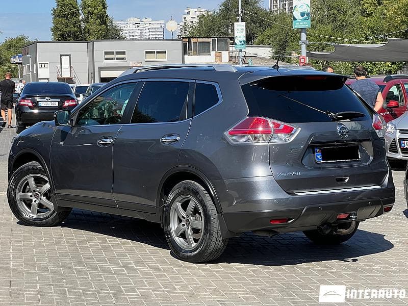 2015 Nissan X-Trail — Miniatură 4