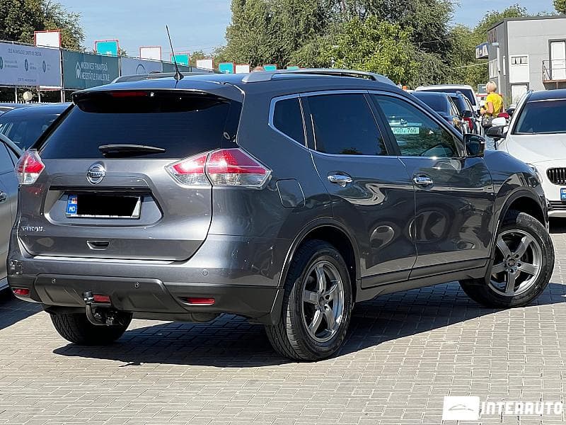 2015 Nissan X-Trail — Miniatură 2