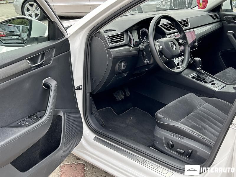 2021 Skoda Superb — Miniatură 6