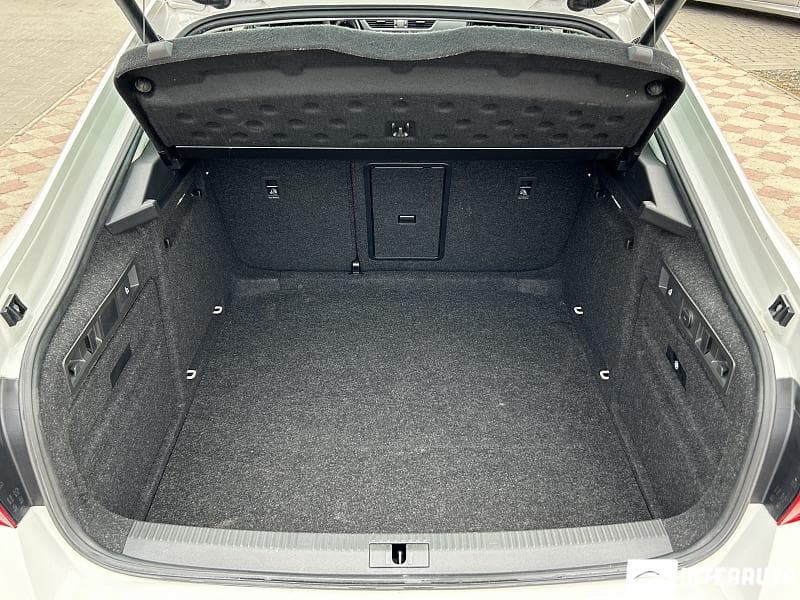 2021 Skoda Superb — Miniatură 21