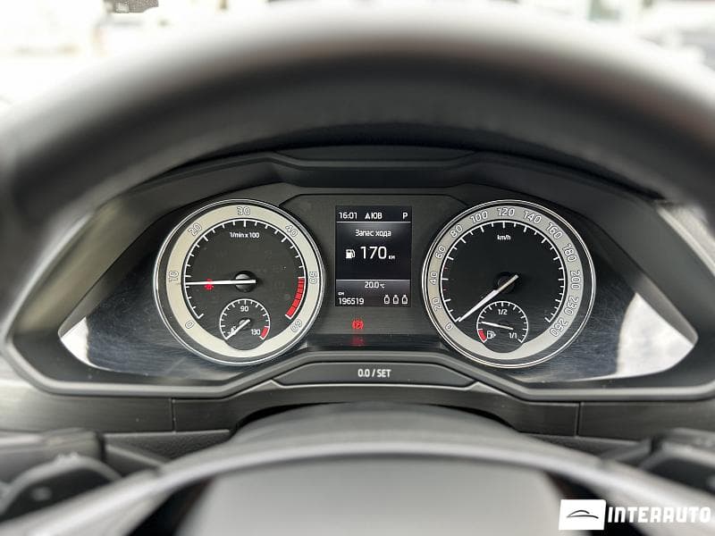 2021 Skoda Superb — Miniatură 13