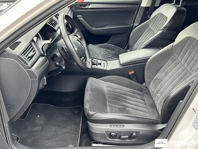 2021 Skoda Superb — Miniatură 8