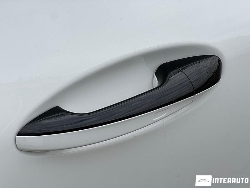 2017 Mercedes E 220 — Miniatură 17
