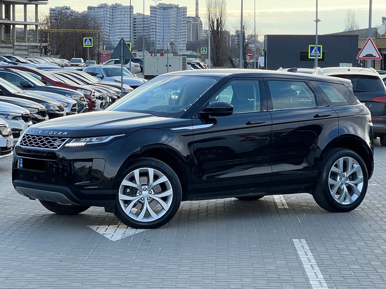 2019 Land Rover Range Rover Evoque — Miniatură 2