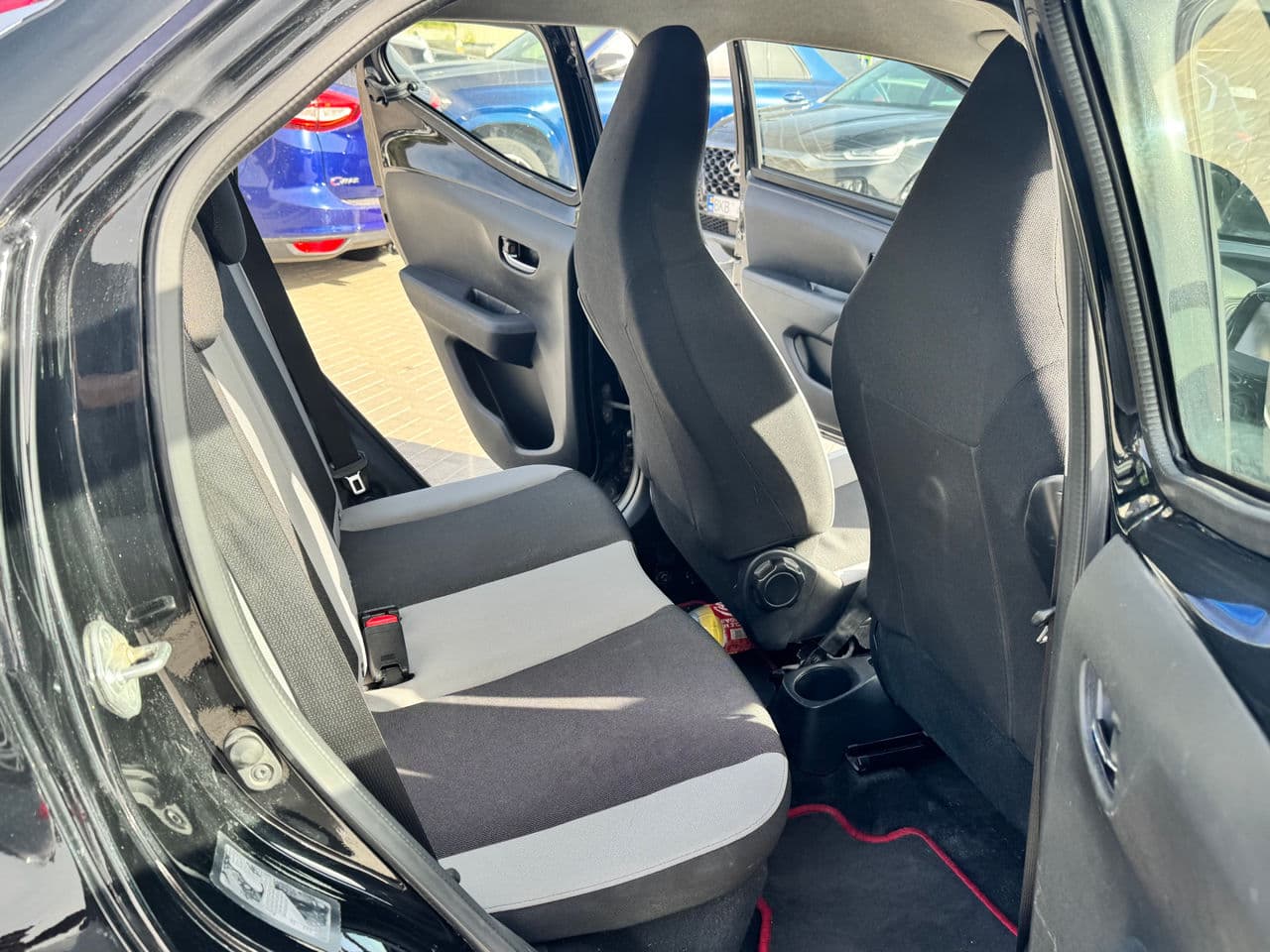 2017 Toyota Aygo — Miniatură 13