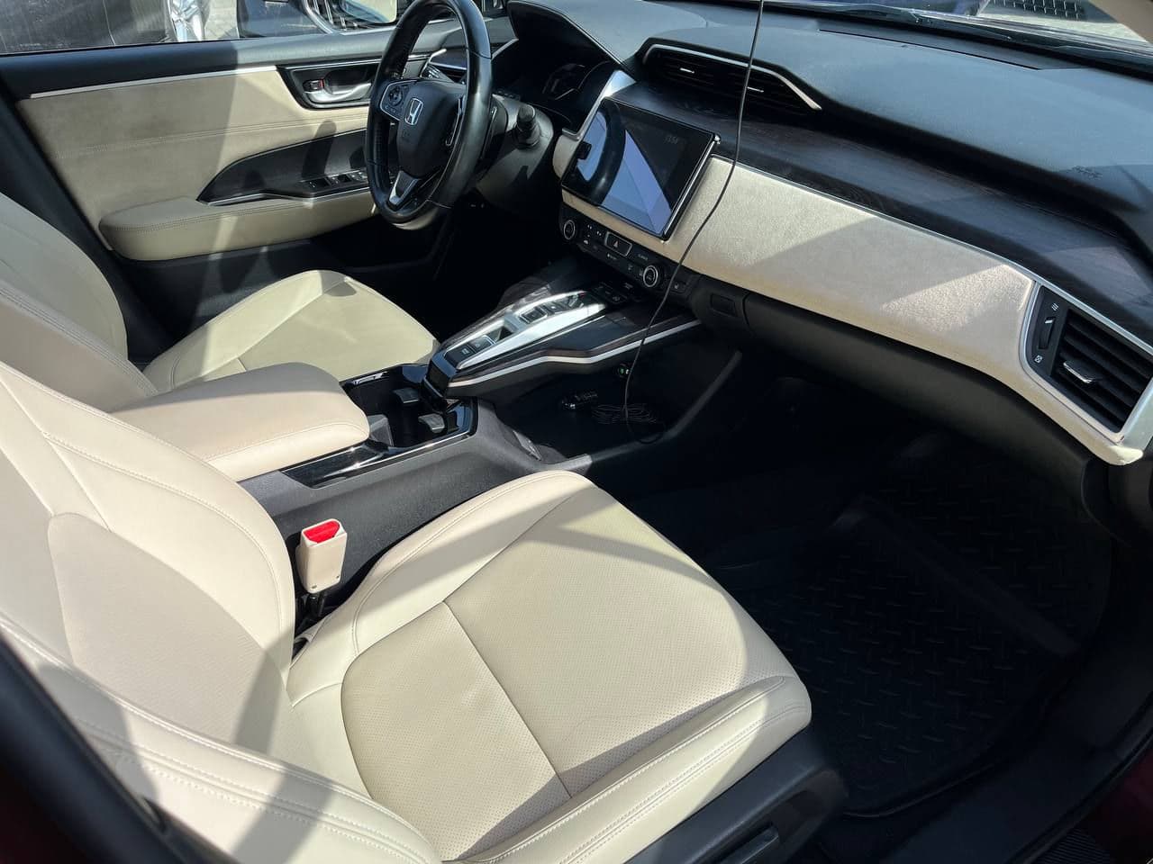 Honda Clarity 2017 — Миниатюра 9