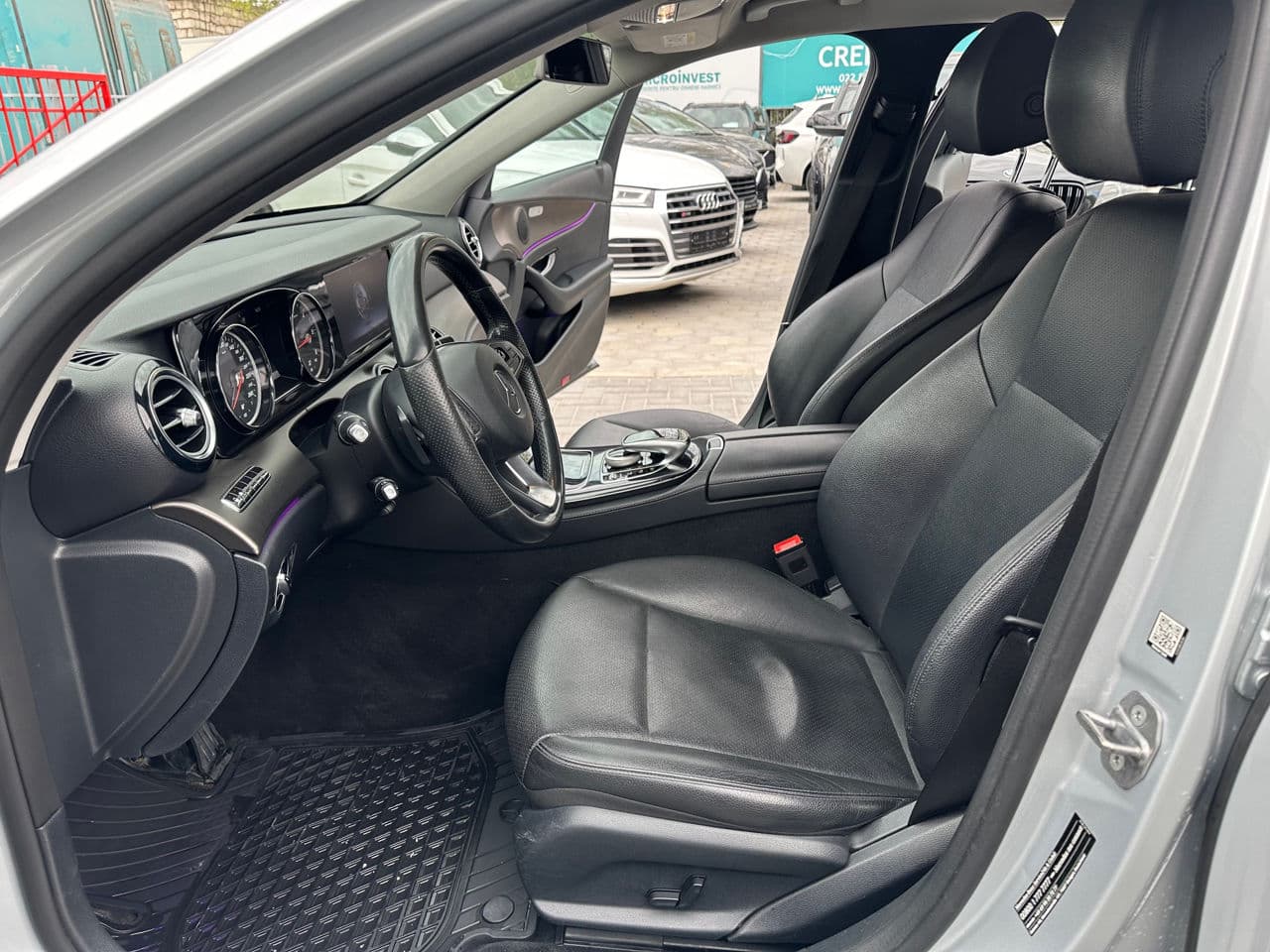 2016 Mercedes E 220 — Miniatură 5