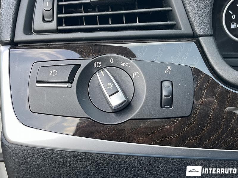 BMW 528 2016 — Миниатюра 8
