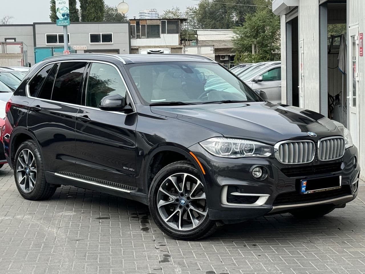 2018 BMW X5 4.0e — Miniatură 2
