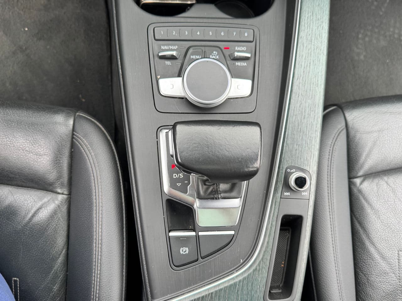 2017 Audi A4 — Miniatură 12