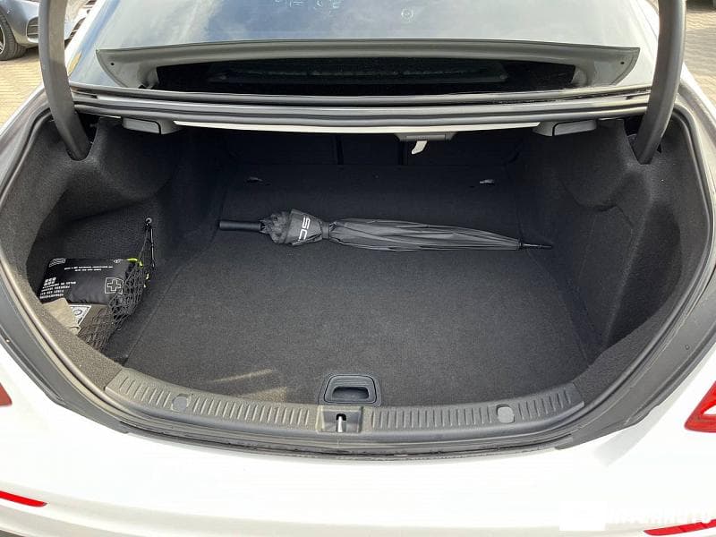 2019 Mercedes E 200 — Miniatură 18