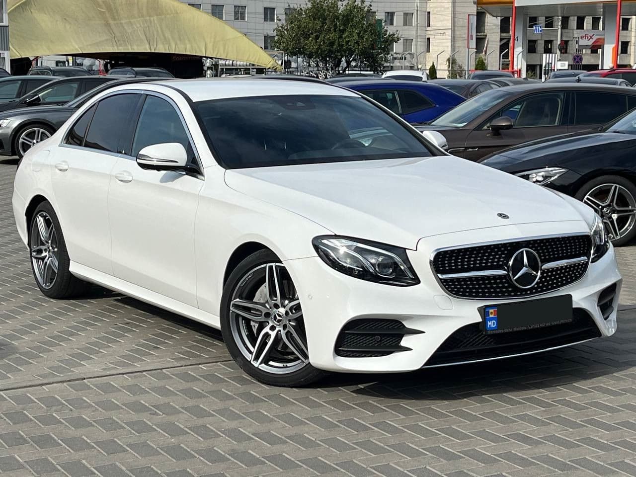 2019 Mercedes E 200 — Miniatură 2