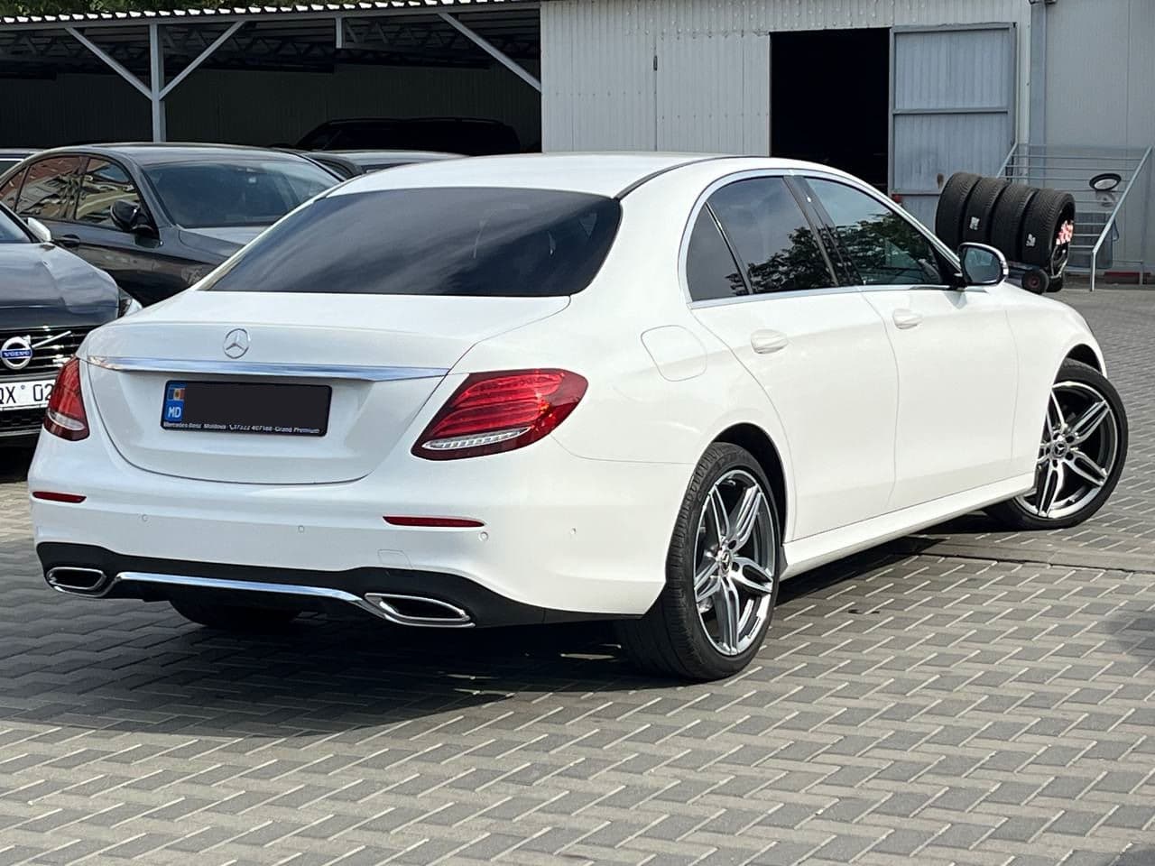 2019 Mercedes E 200 — Miniatură 3