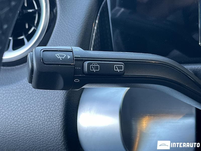 Mercedes GLB 200d 2020 — Миниатюра 13