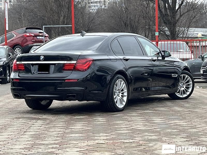2013 BMW 740 — Miniatură 3