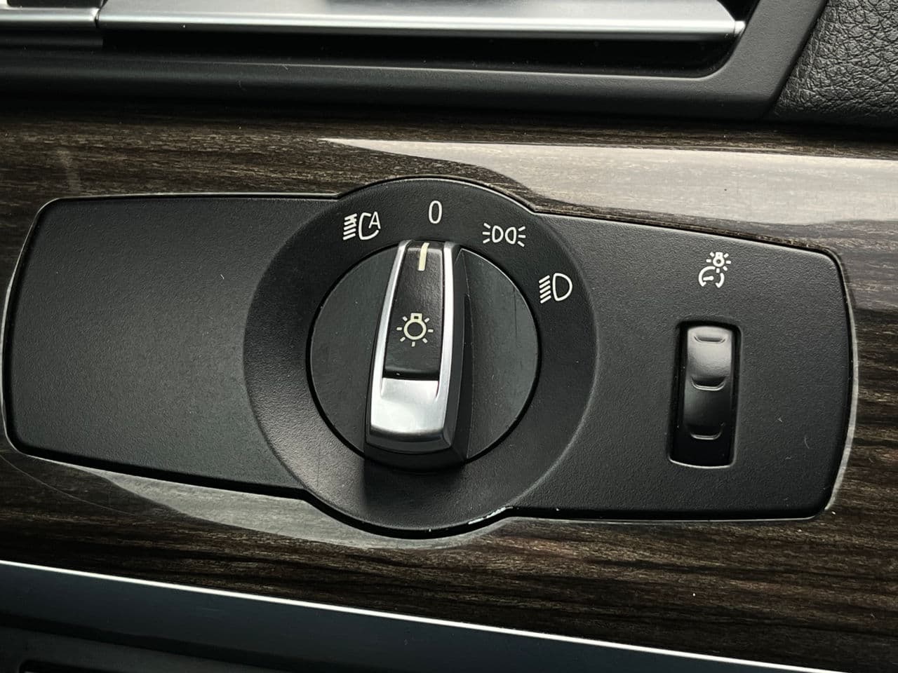 2013 BMW 740 — Miniatură 8