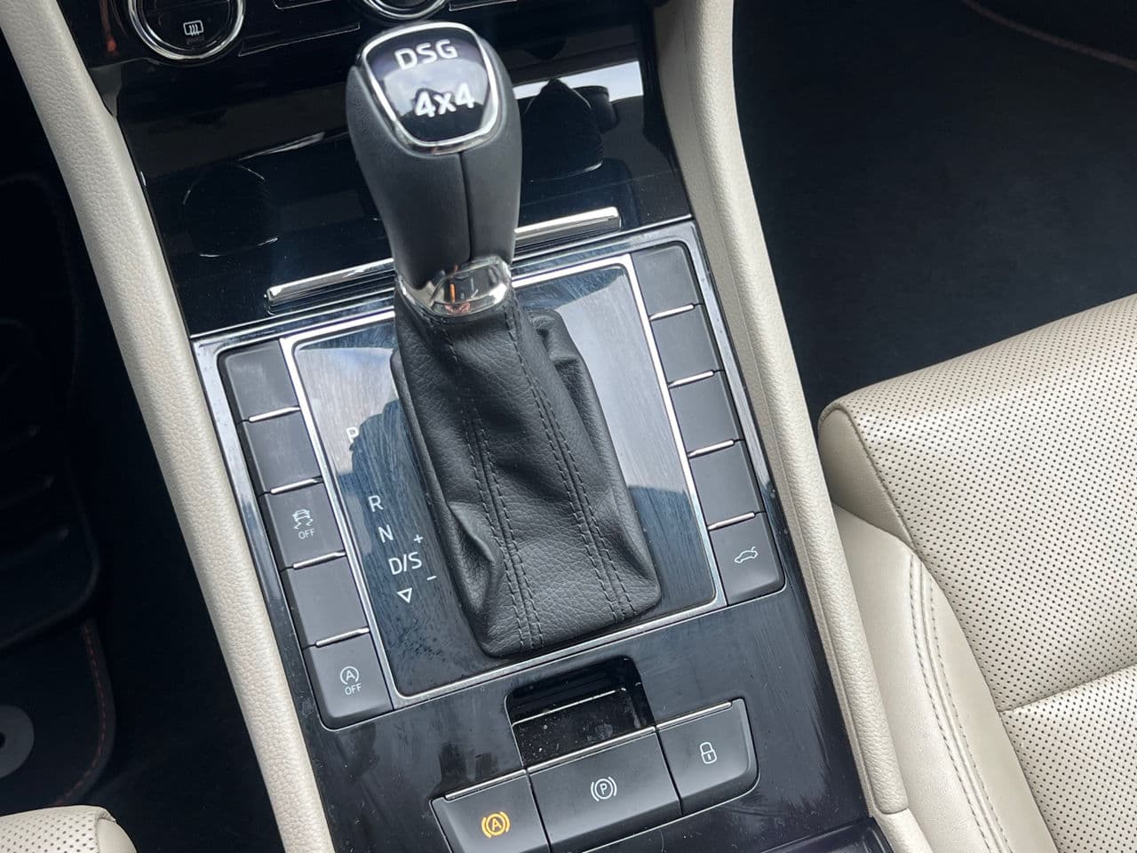 Skoda Superb 2019 — Миниатюра 13