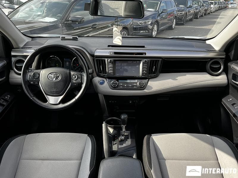 2016 Toyota Rav-4 — Miniatură 8