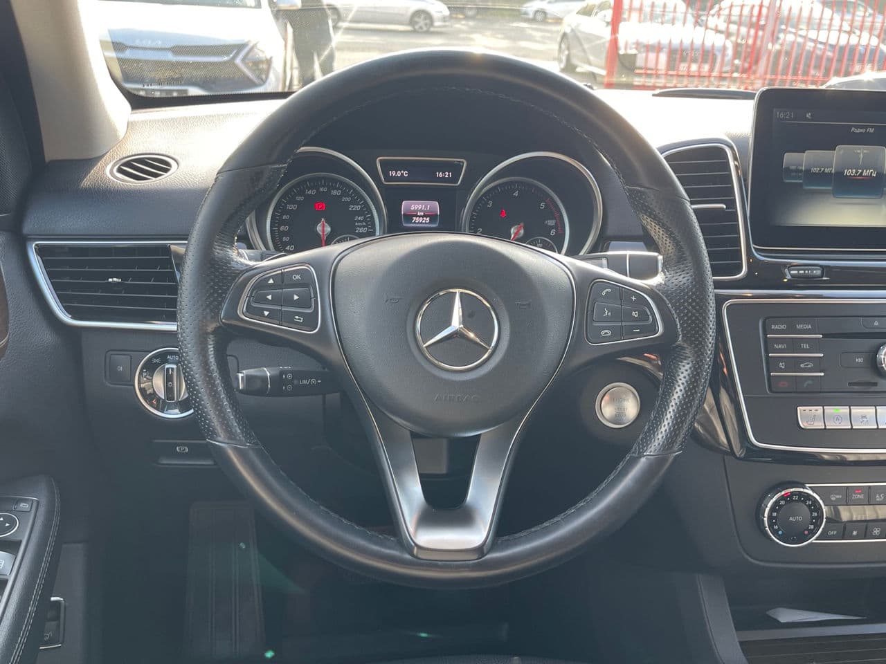 2016 Mercedes GLE 250 — Miniatură 7